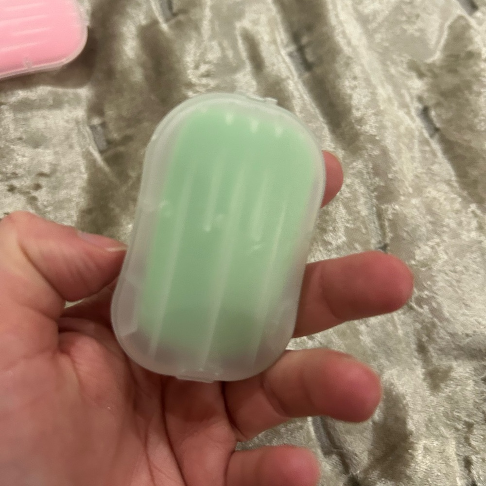 Travel size set - Picture 12 of 12